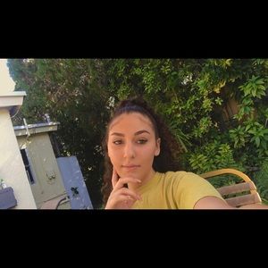 Meet your Posher, Isabella